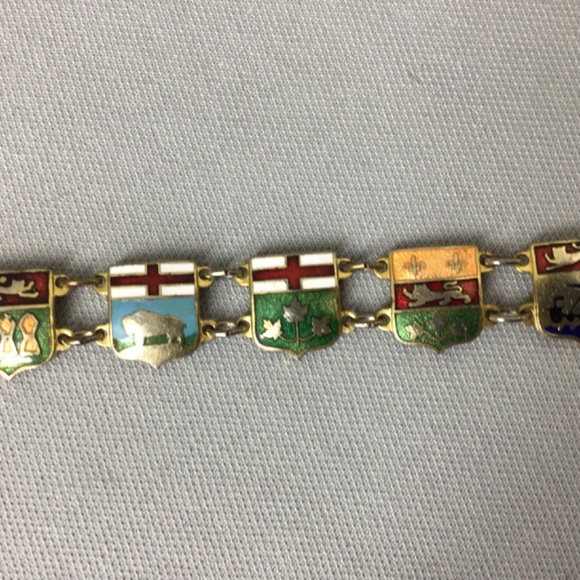 Vintage Canadian provinces bracelet - Picture 4 of 6